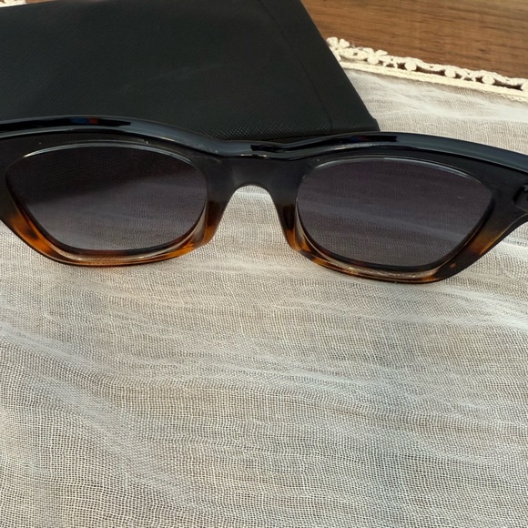 Quay Australia After Hours Black/ Tortoise Shell Sunglasses - Picture 7 of 9